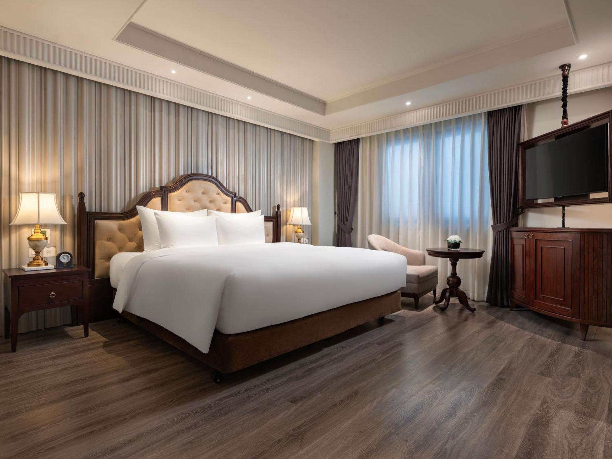 Grand Hotel Du Lac Hanoi Exterior photo Deluxe Suite