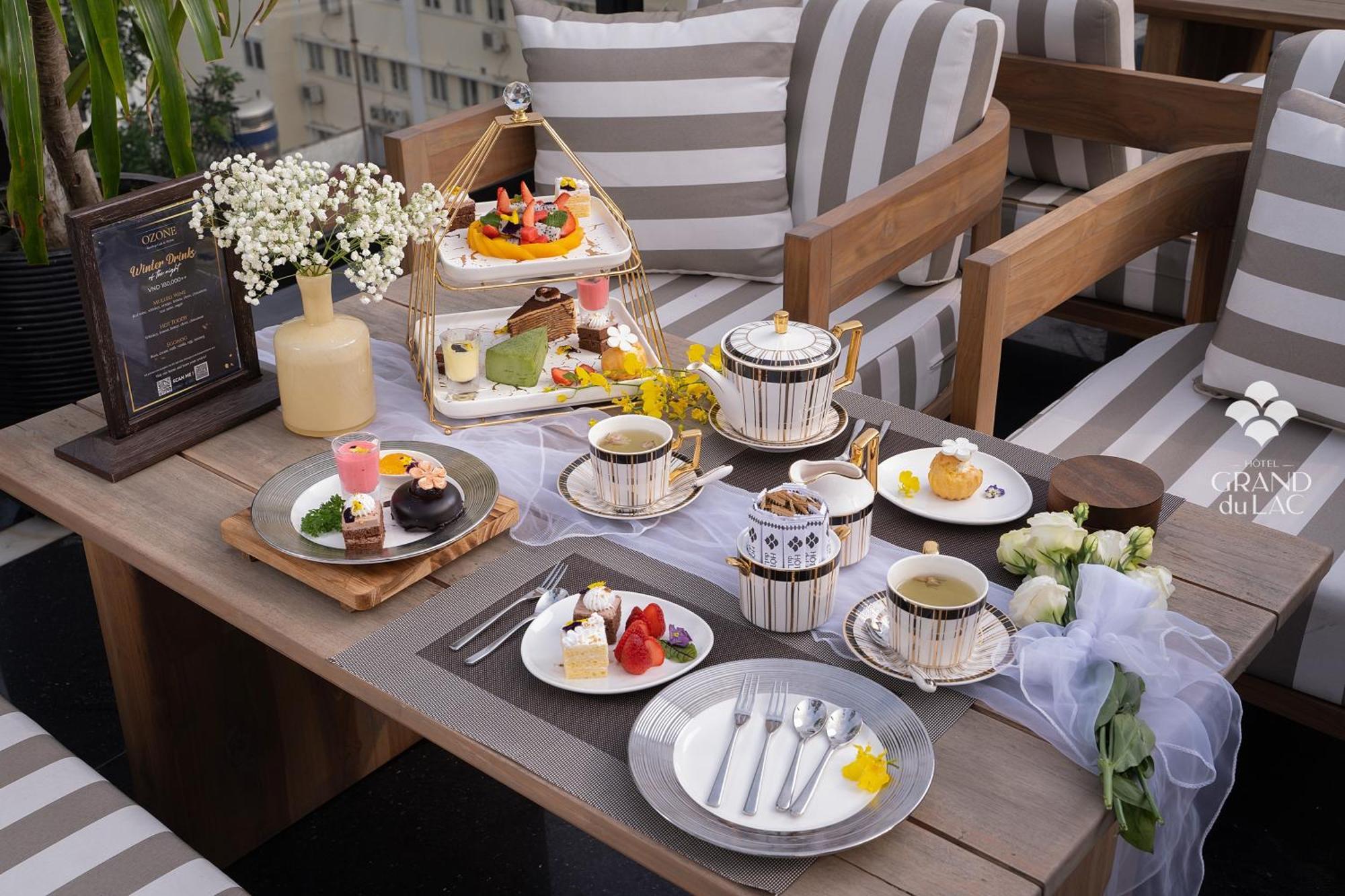 Grand Hotel Du Lac Hanoi Exterior photo Afternoon tea